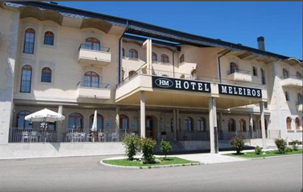 Hotel Meleiros Castro De Sanabria Exterior foto