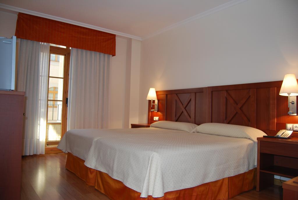 Hotel Meleiros Castro De Sanabria Zimmer foto